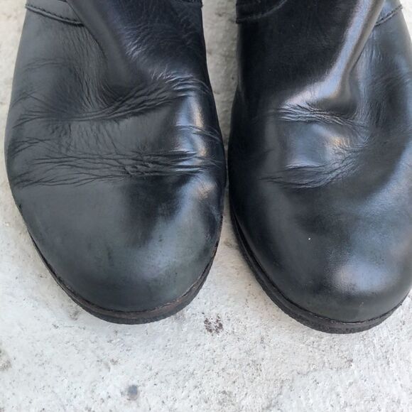 Modern Vintage  - Picture 3 of 8